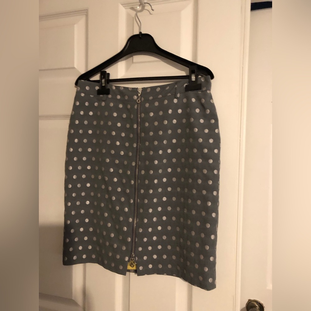 Never worn woman skirt